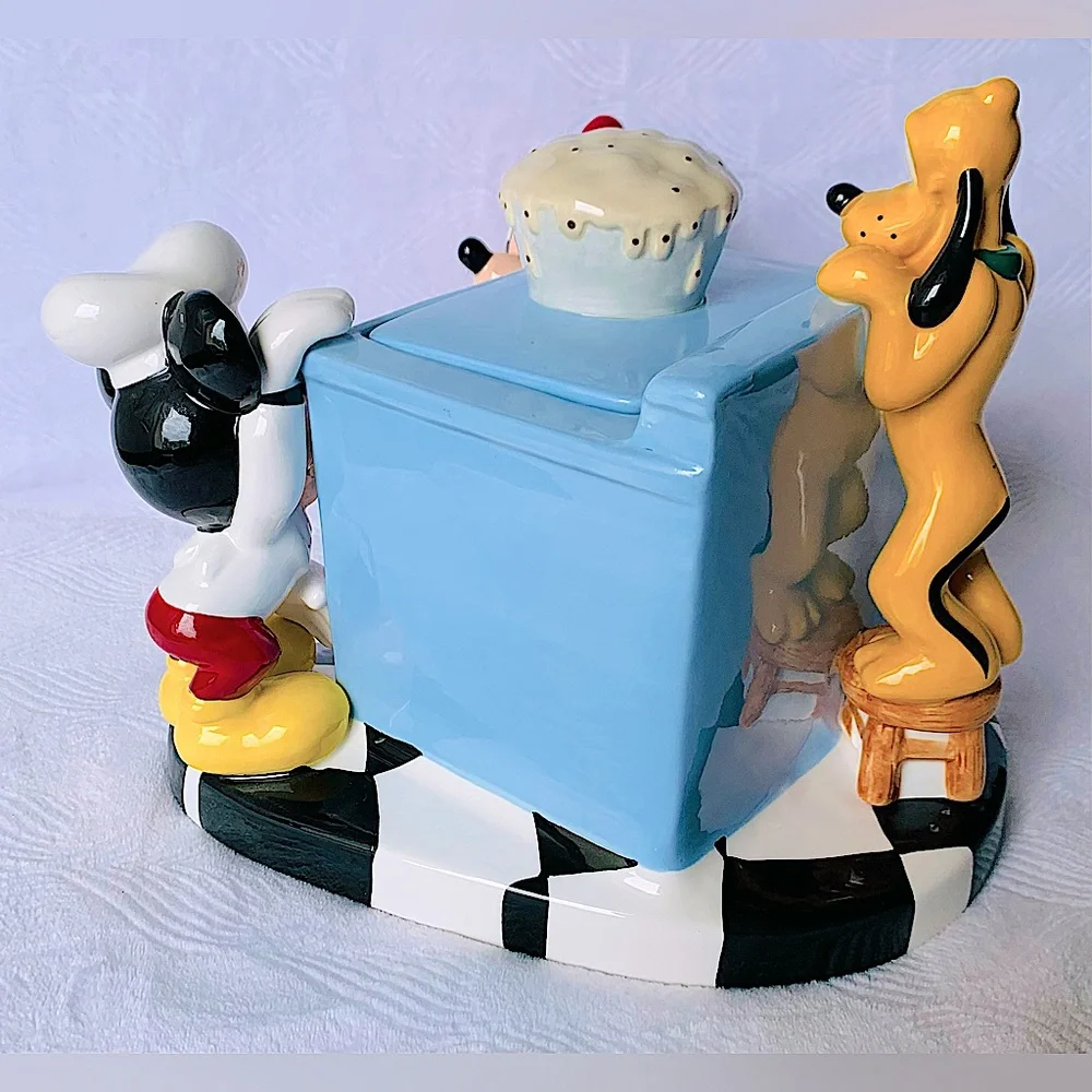 Disney Store Mickey Minnie Pluto Baking Oven Cookie Jar - Picture 6 of 13
